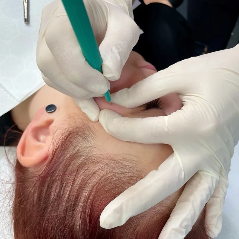 Surface piercing — výsledek