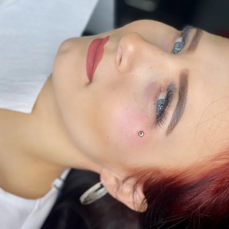 Microdermal — detail šperku