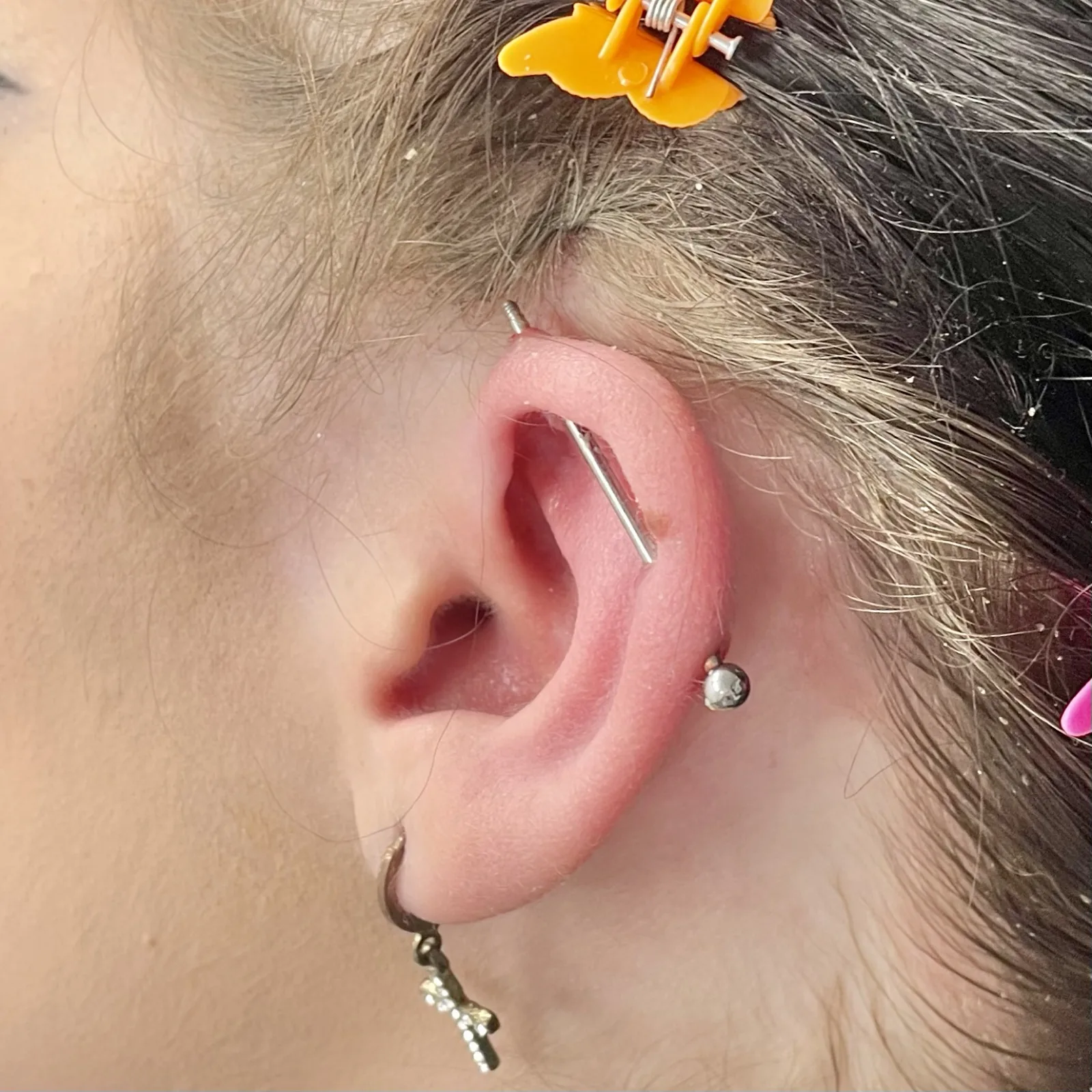 Kontrola piercingu — ukázka