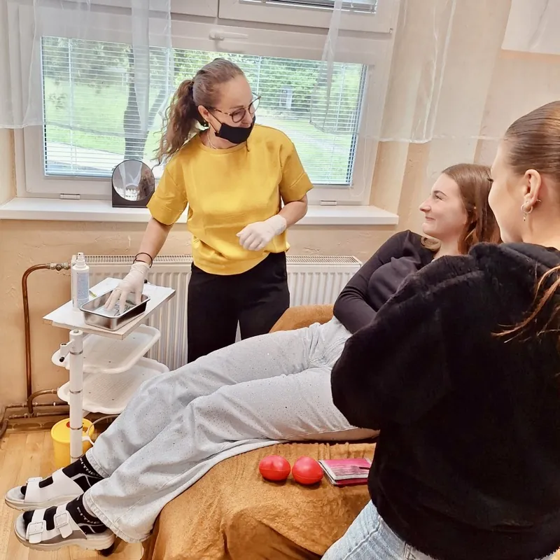 Seminář — přednáška o piercingu