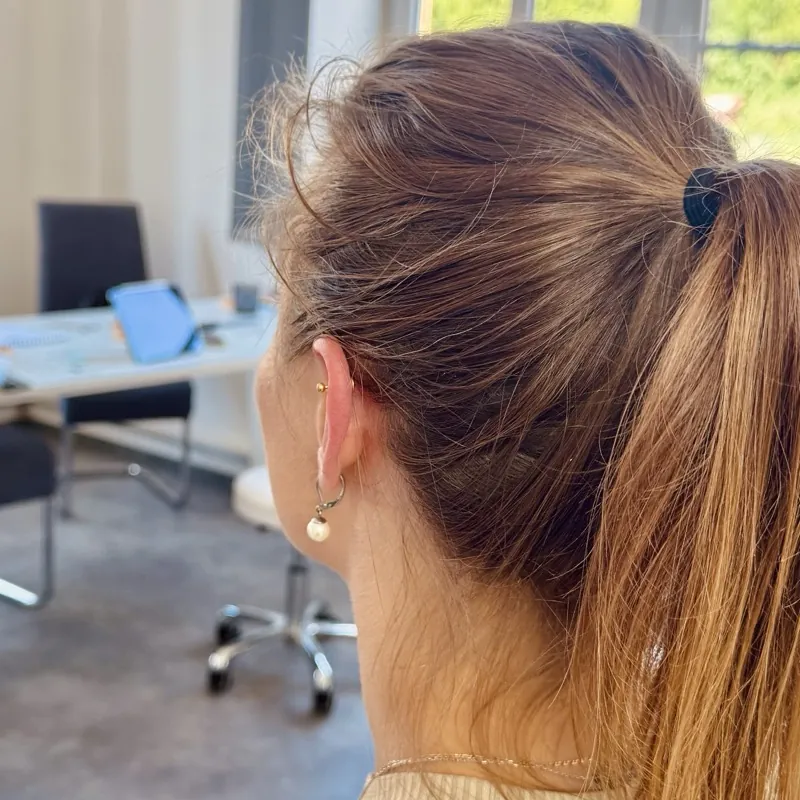 Školení piercingu — praktická výuka