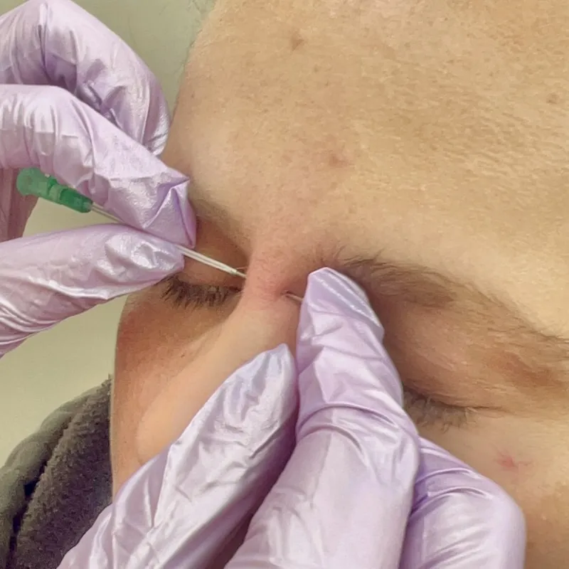 Workshop piercingu — hands-on trénink